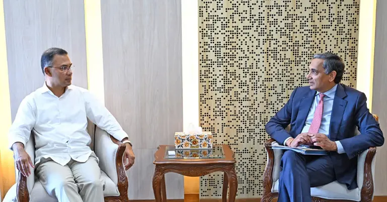 প্রধানমন্ত্রী তারেক রহমান ও আইএমএফের কৃষ্ণা শ্রীনিবাসন